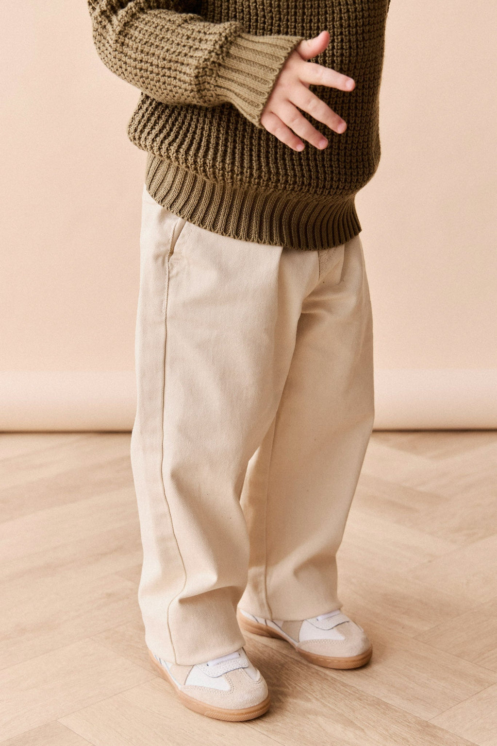 Pantalon Romeo en coton-élasthanne uni décontracté, coupe confortable et respirante pour bébés et petites filles (6 mois-8 ans)