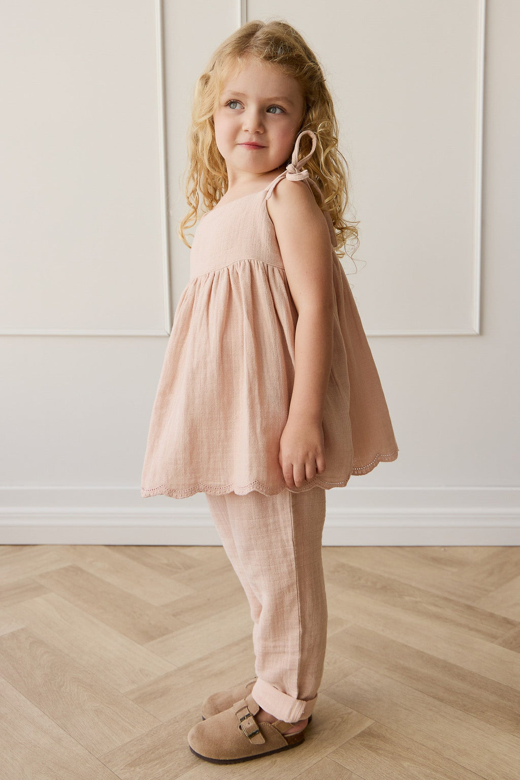 Haut en mousseline de coton biologique rose crayeux uni aéré pour filles, léger et respirant, idéal pour superposer en été (6 mois-10 ans)