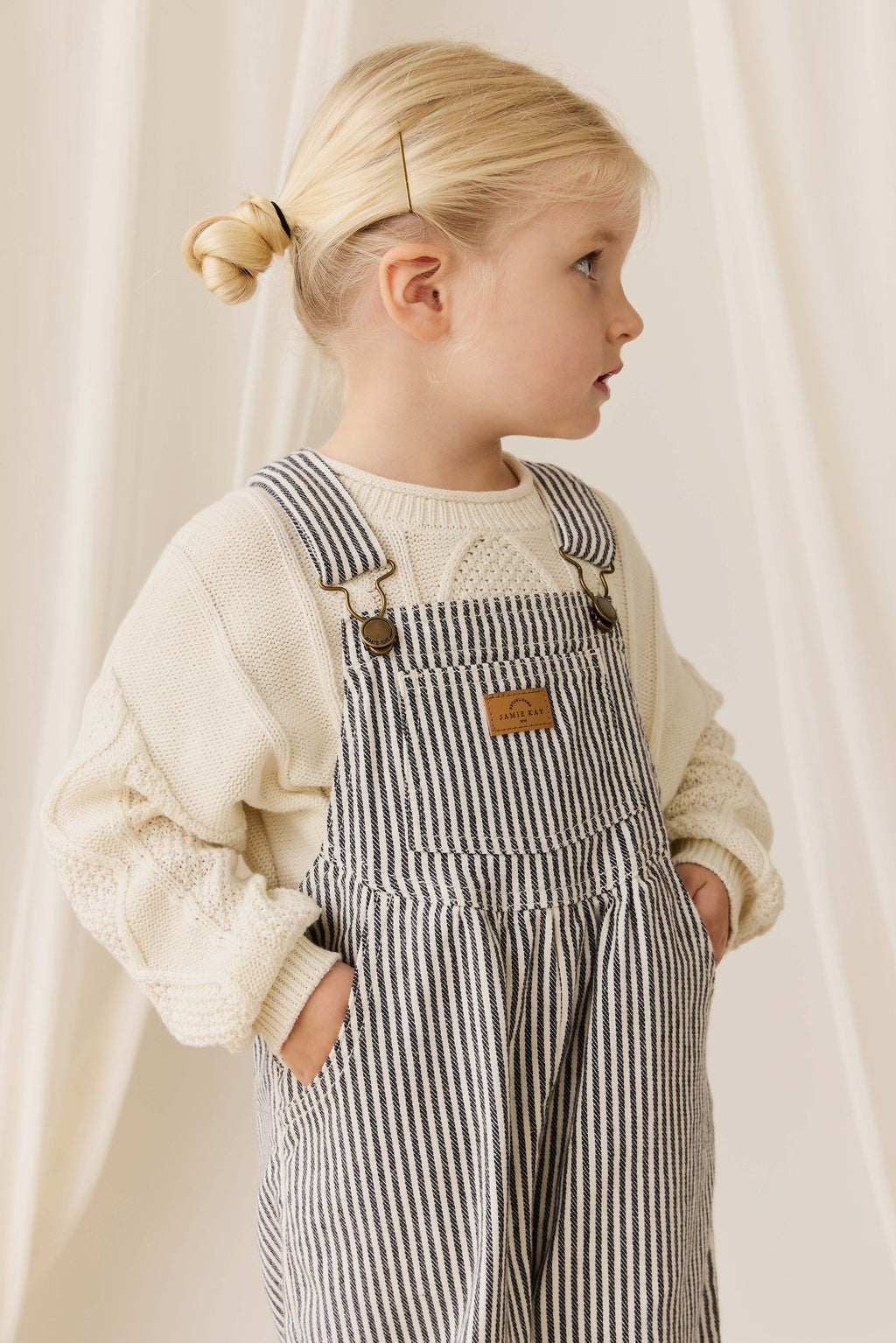 Salopette rayée bleu marine et nuage en coton-élasthanne avec accessoires sans nickel et bretelles réglables pour garçons et filles (6 mois-8 ans)