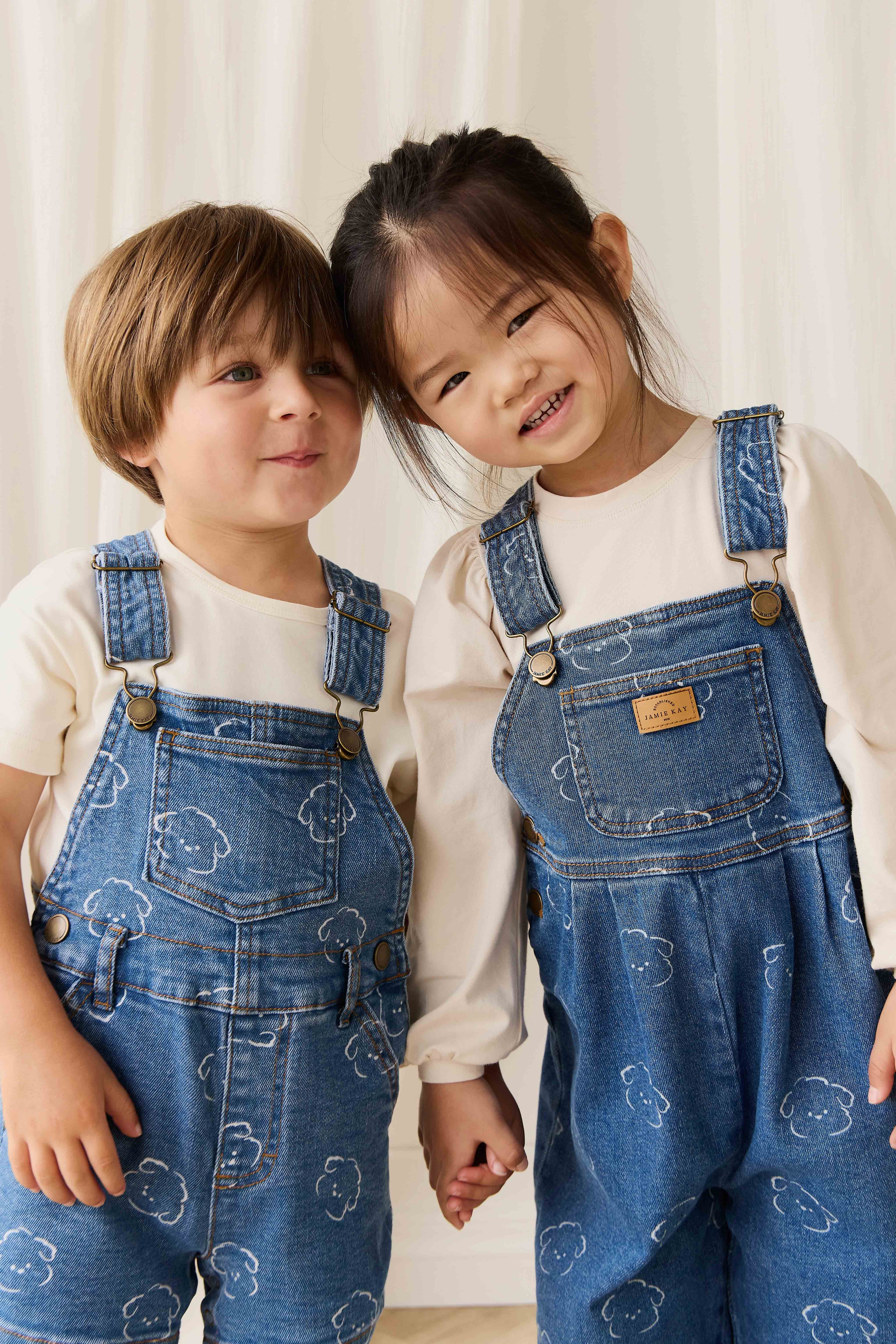 Salopette décontractée en jean brodé coton-élasthanne avec bretelles réglables et détails sans nickel pour bébé usage quotidien (6M–6Y)