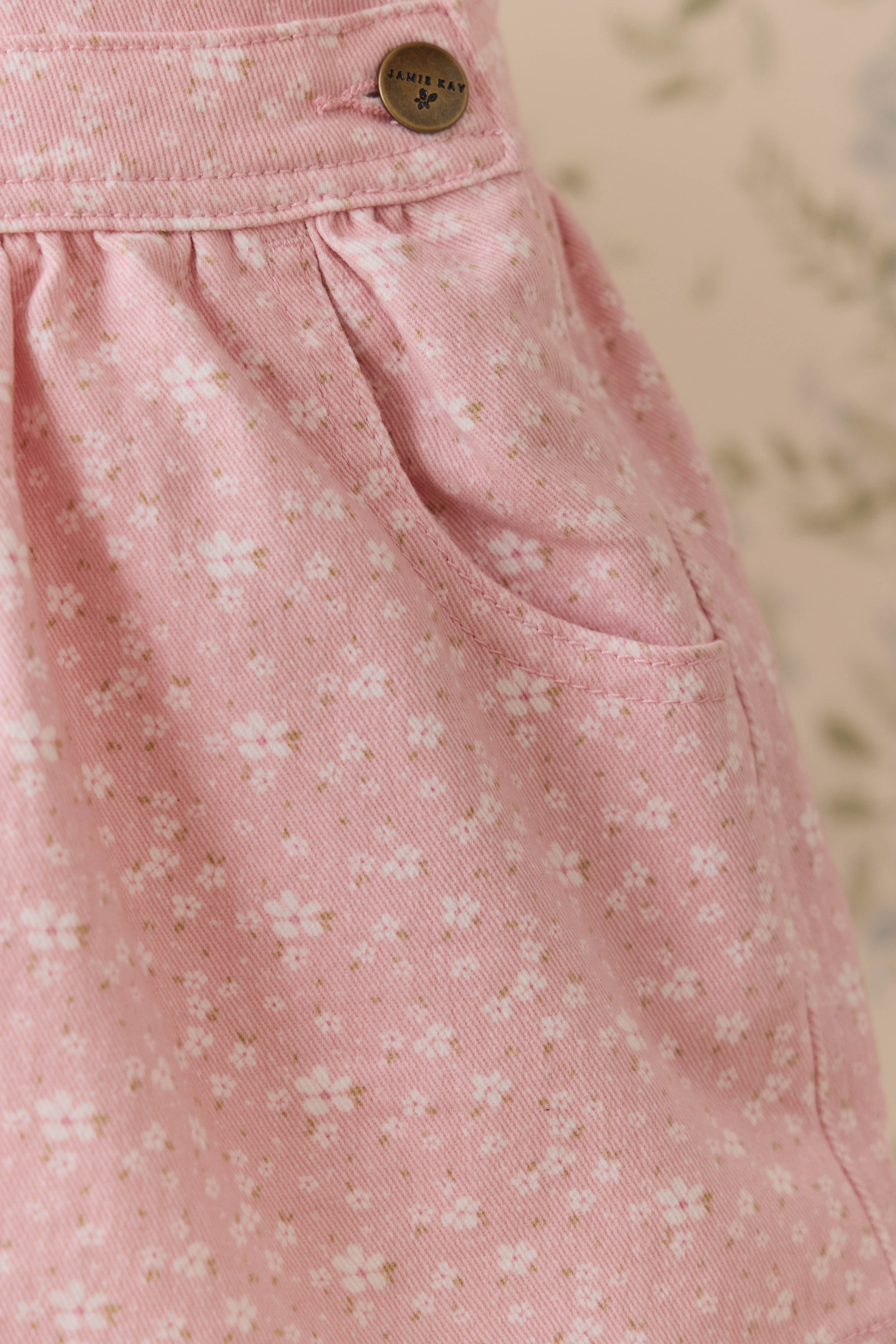 Robe Salopette Vintage Rose Poudré Brodé en Coton-Élasthanne avec Bretelles Ajustables & Poche Bavette à l'Avant pour Filles Printemps-Été (6M–8A)