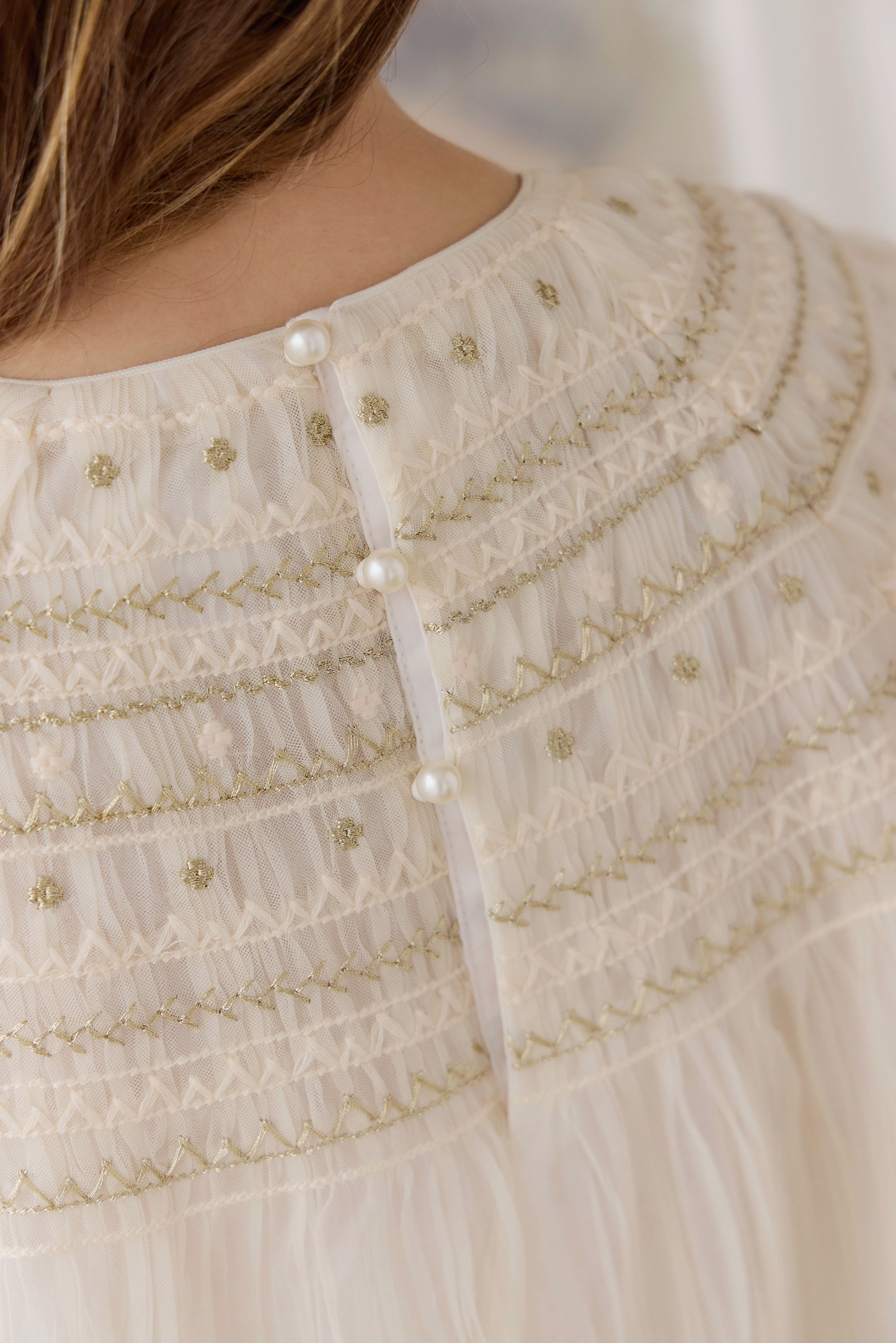 Robe Douce Ivoire Rêveuse Thème Ange des Neiges en Polyester-Coton Doublé avec Manches Longues Transparentes et Superposition Frôncée pour Fêtes Filles (6M–8Y)