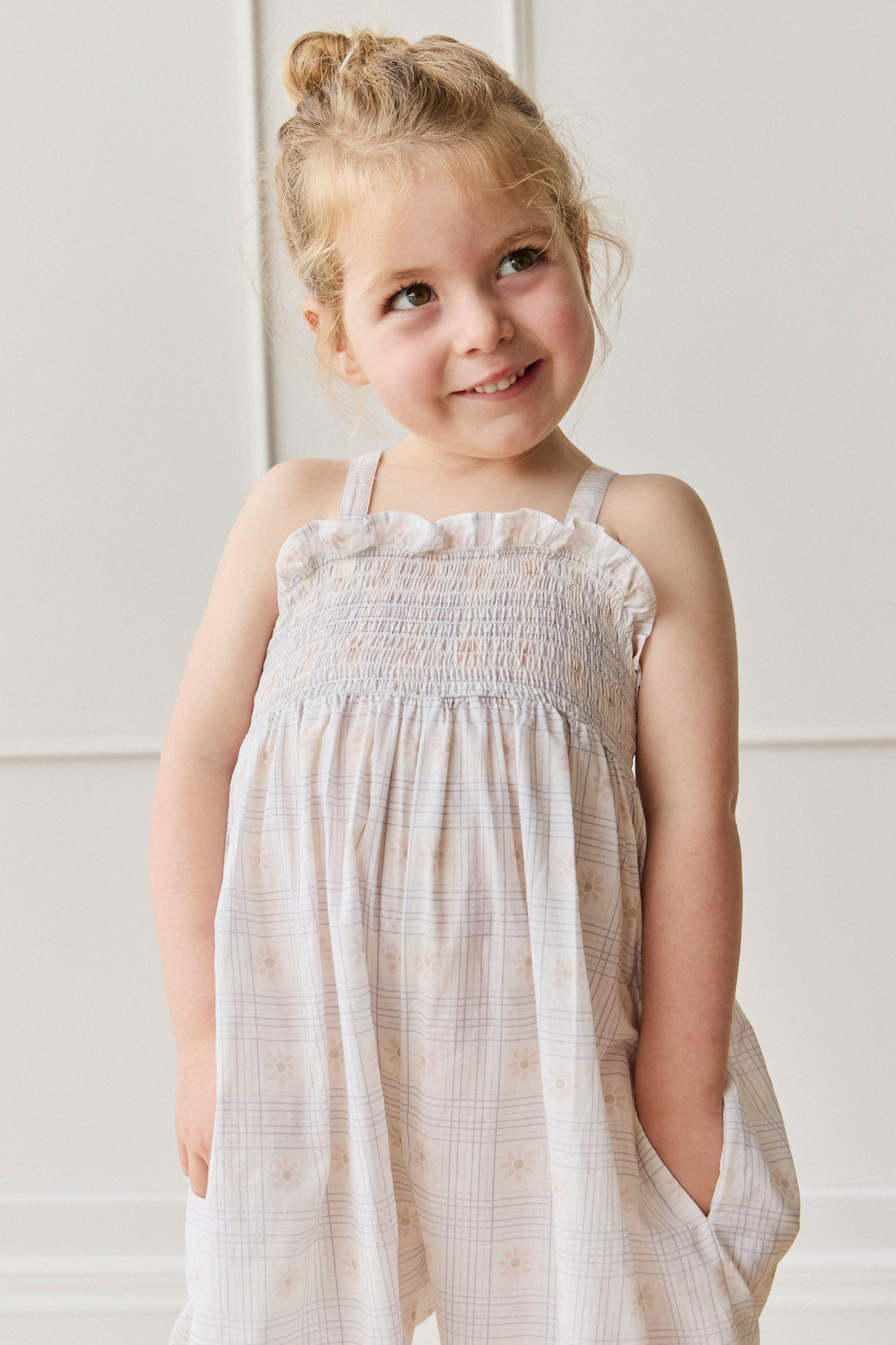 Combinaison une pièce en coton biologique et élasthanne, unie et neutre, confortable et résistante pour le quotidien de bébé et enfant (6 mois - 10 ans)