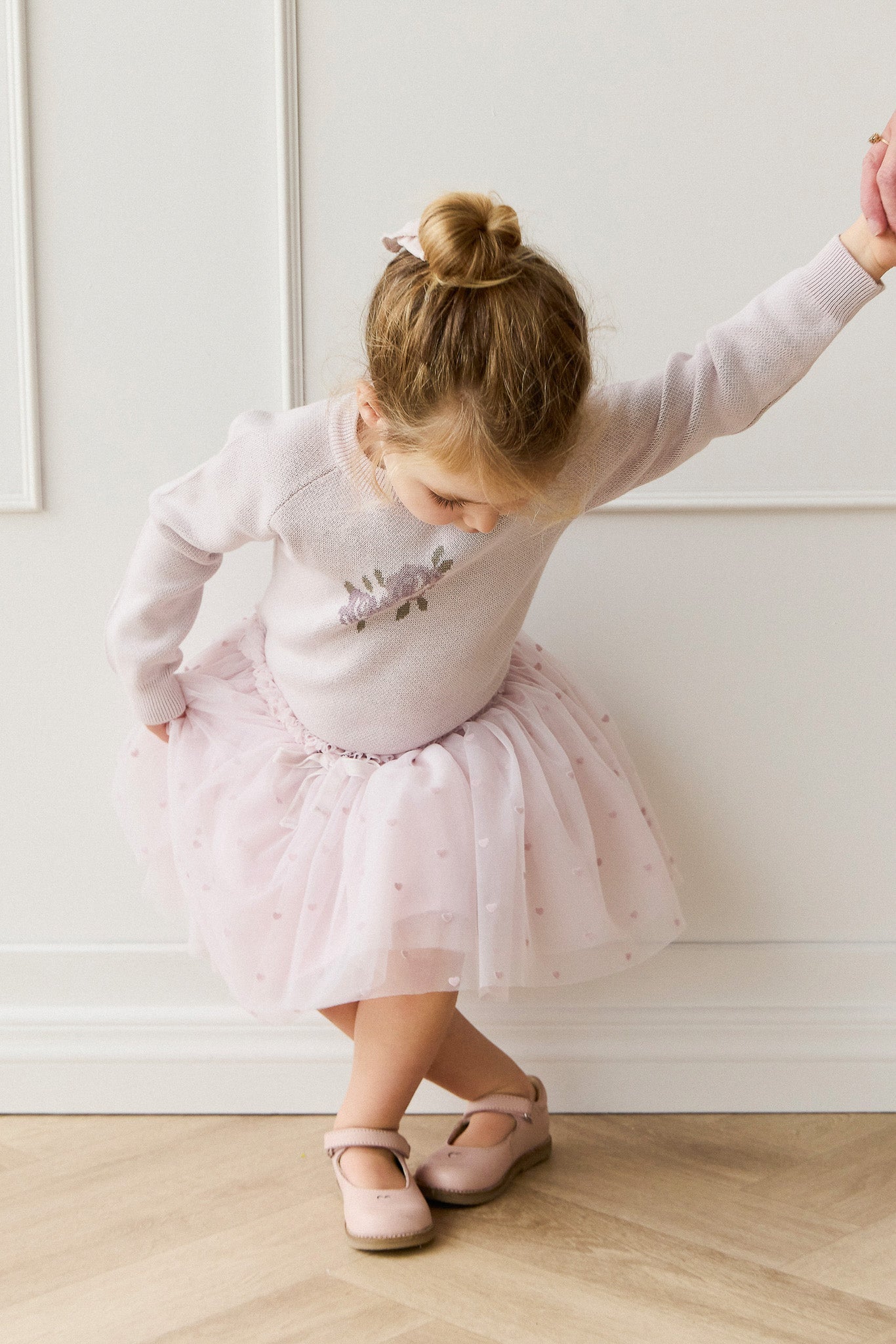 Jupe en nylon à imprimé flocage cœur multicolore romantique avec doublure en coton pour filles, idéale pour les occasions festives et spéciales (6 mois-8 ans)