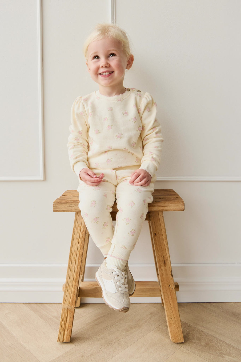 Pantalon de survêtement sportif et neutre en coton biologique et élasthanne avec taille élastique et coupe confortable pour bébés et enfants (6 mois-10 ans)