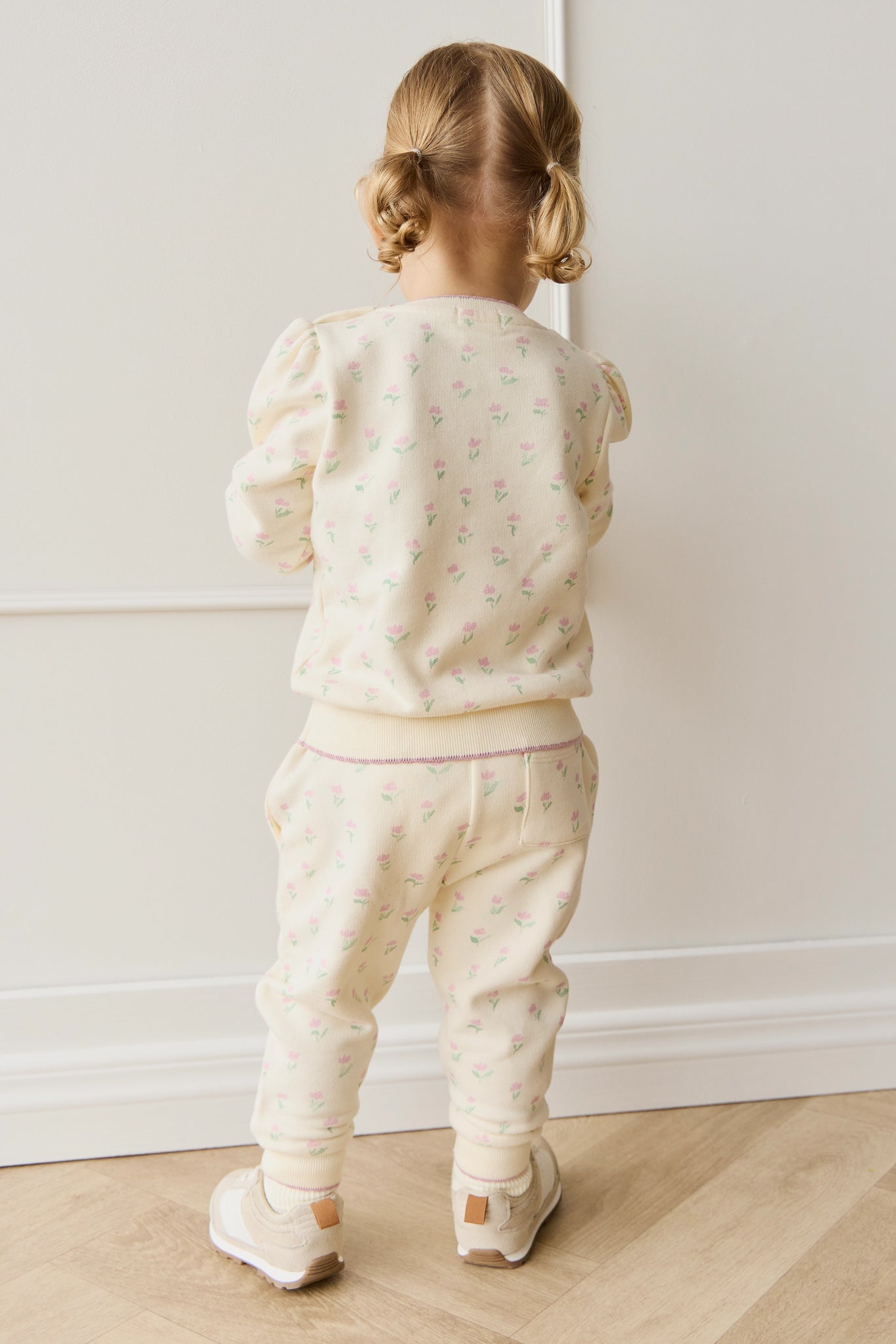 Pantalon de survêtement sport rose uni en coton bio-élasthanne avec taille élastique, coupe confortable pour bébés et enfants (6 mois – 10 ans)