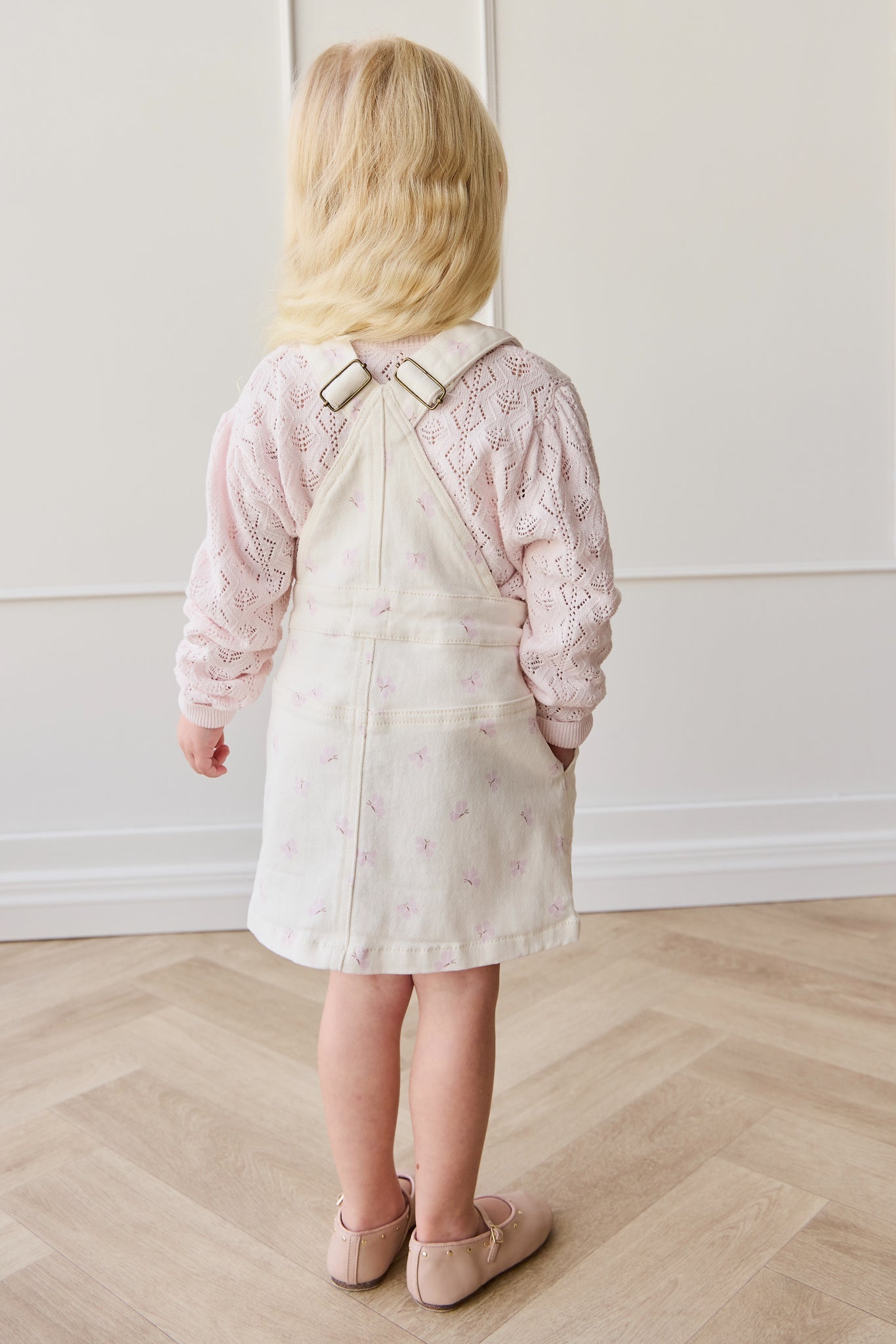 Robe salopette en coton et élasthanne couleur parchemin vintage, avec bretelles réglables et silhouette décontractée pour filles (6 mois-8 ans)
