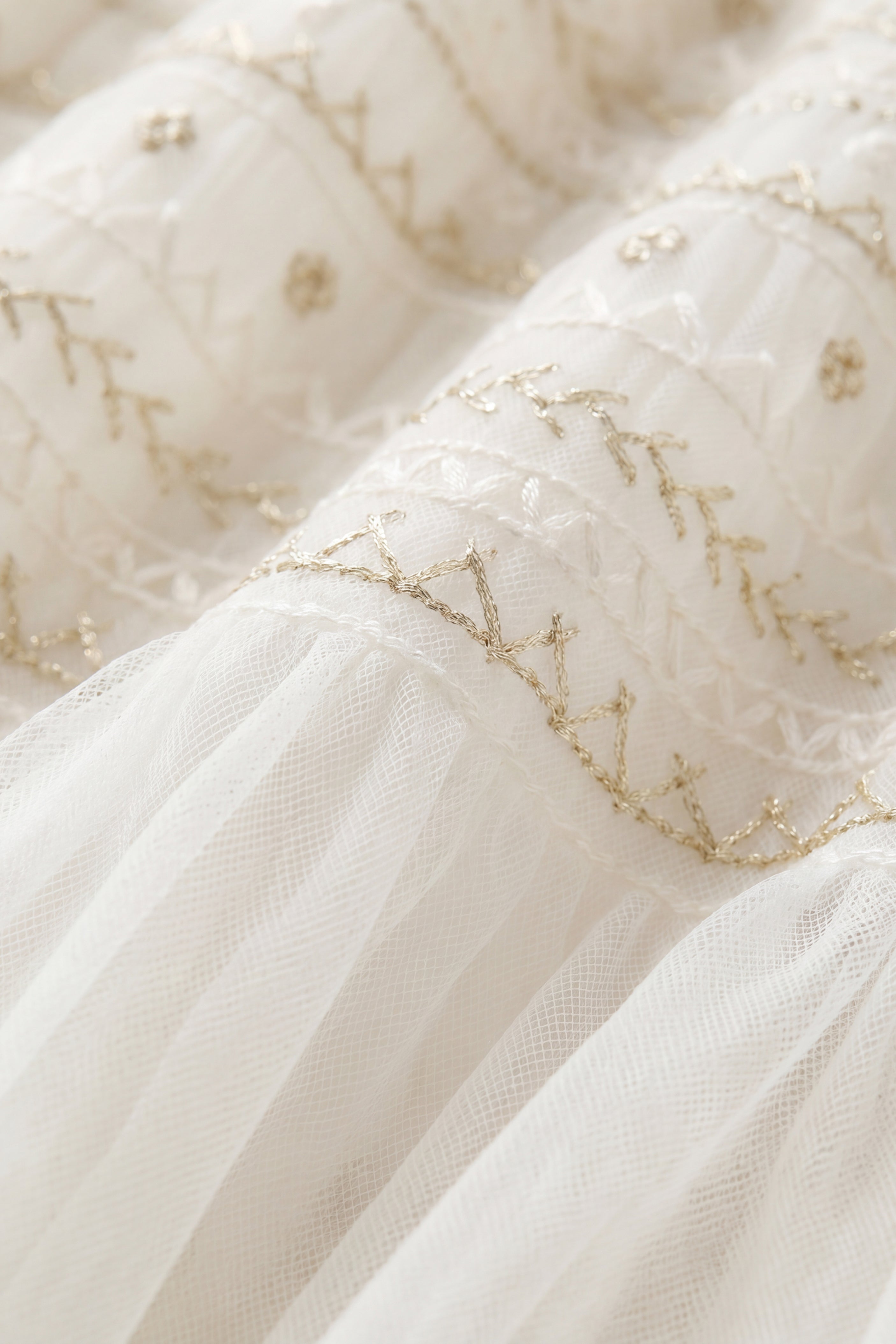 Robe Douce Ivoire Rêveuse Thème Ange des Neiges en Polyester-Coton Doublé avec Manches Longues Transparentes et Superposition Frôncée pour Fêtes Filles (6M–8Y)